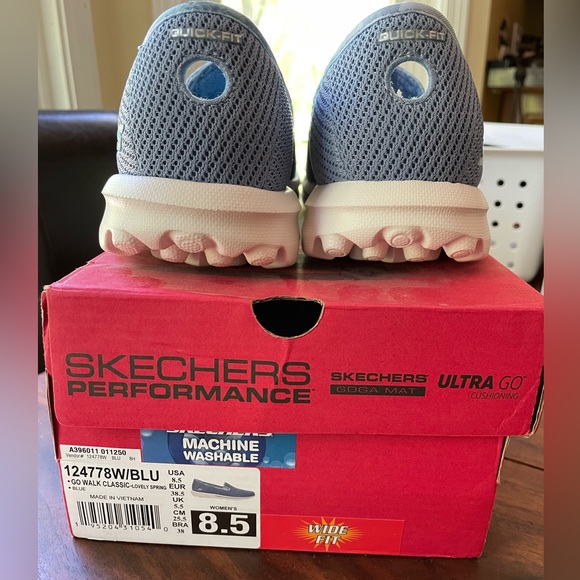Skechers - Picture 4 of 4